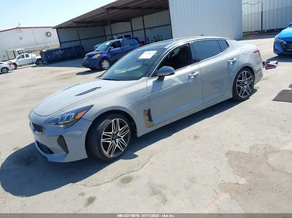 KNAE45LC9N6110754 2022 KIA STINGER - Image 2