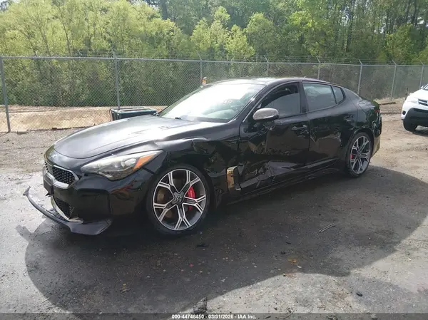 KNAE45LCXJ6011547 2018 KIA STINGER - Image 2
