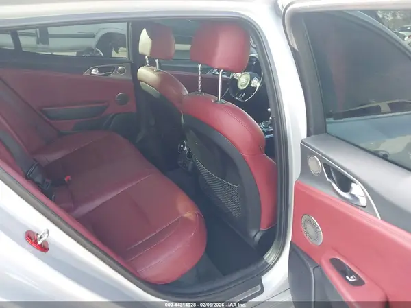KNAE45LCXJ6018109 2018 KIA STINGER - Image 8