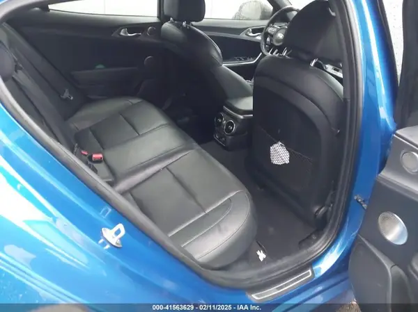KNAE45LCXJ6018532 2018 KIA STINGER - Image 8