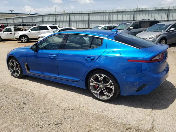 KNAE45LCXJ6028543 2018 KIA STINGER - Image 2