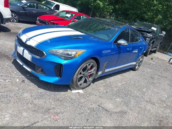 KNAE45LCXJ6028736 2018 KIA STINGER - Image 2