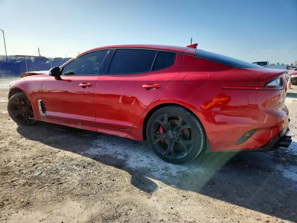 KNAE45LCXJ6031877 2018 KIA STINGER - Image 2