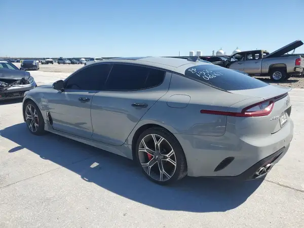 KNAE45LCXK6066467 2019 KIA STINGER - Image 2