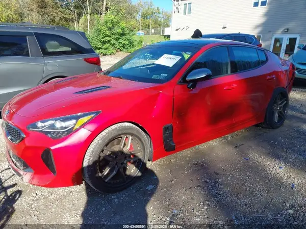 KNAE45LCXK6067327 2019 KIA STINGER - Image 2