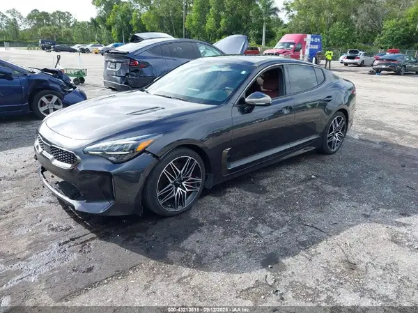 KNAE45LCXN6100198 2022 KIA STINGER - Image 2