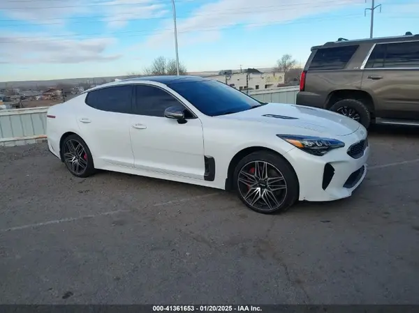 KNAE45LCXN6103862 2022 KIA STINGER - Image 1