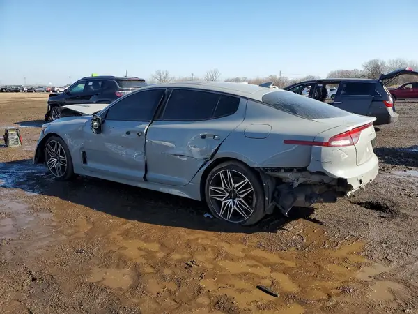 KNAE45LCXN6111461 2022 KIA STINGER - Image 2