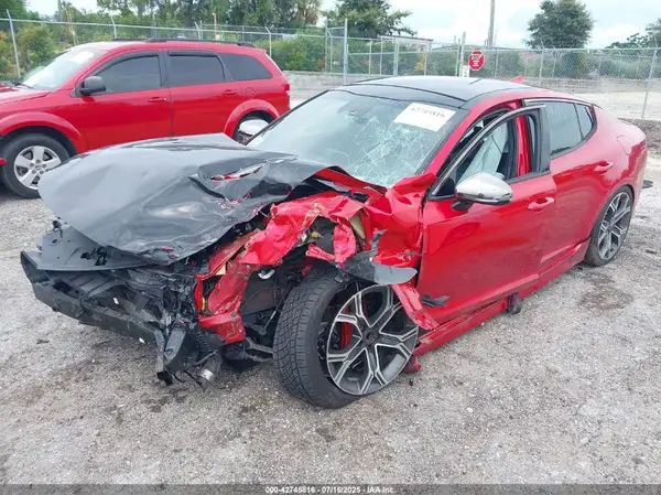KNAE55LC0J6012882 2018 KIA STINGER - Image 2