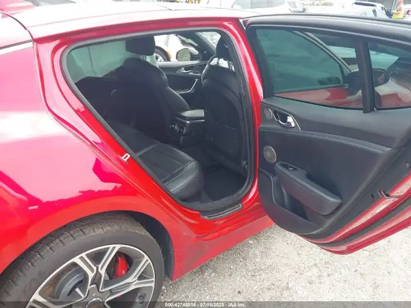 KNAE55LC0J6012882 2018 KIA STINGER - Image 8