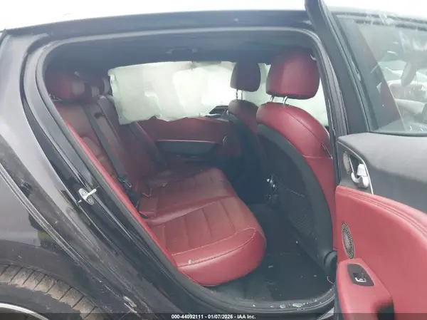 KNAE55LC0J6013126 2018 KIA STINGER - Image 8