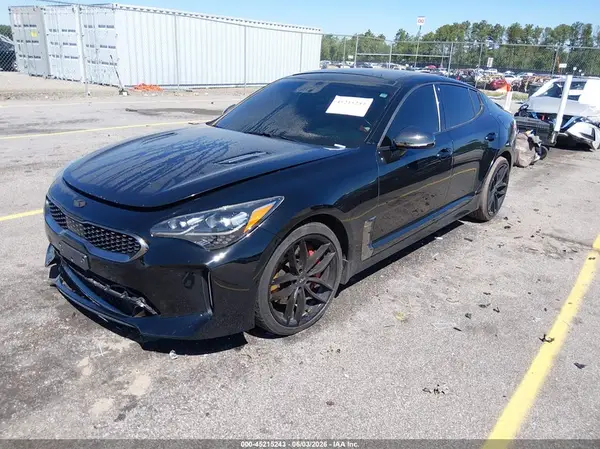 KNAE55LC0J6015698 2018 KIA STINGER - Image 2