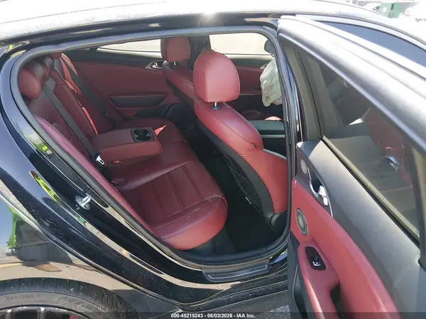 KNAE55LC0J6015698 2018 KIA STINGER - Image 8