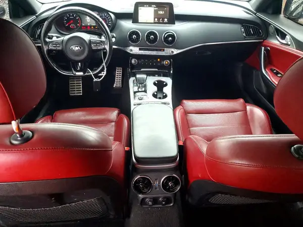 KNAE55LC0J6024367 2018 KIA STINGER - Image 8