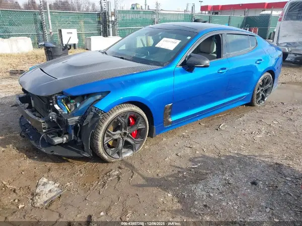 KNAE55LC0J6025406 2018 KIA STINGER - Image 2