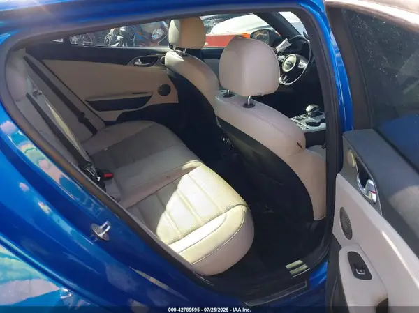 KNAE55LC0J6036793 2018 KIA STINGER - Image 8