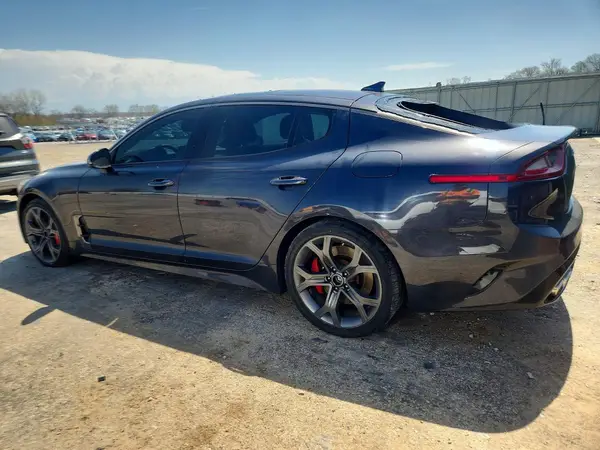 KNAE55LC0K6056589 2019 KIA STINGER - Image 2
