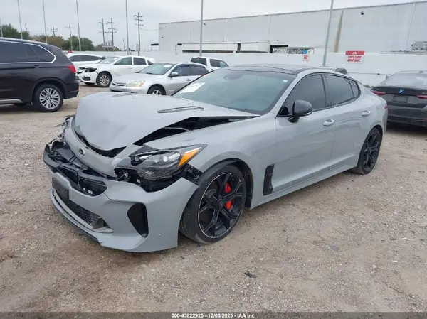 KNAE55LC0K6064014 2019 KIA STINGER - Image 2