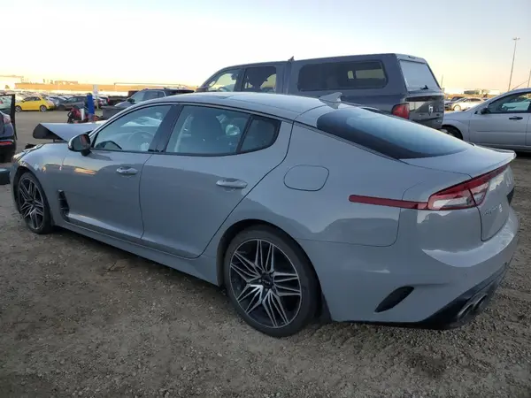 KNAE55LC0N6099785 2022 KIA STINGER - Image 2