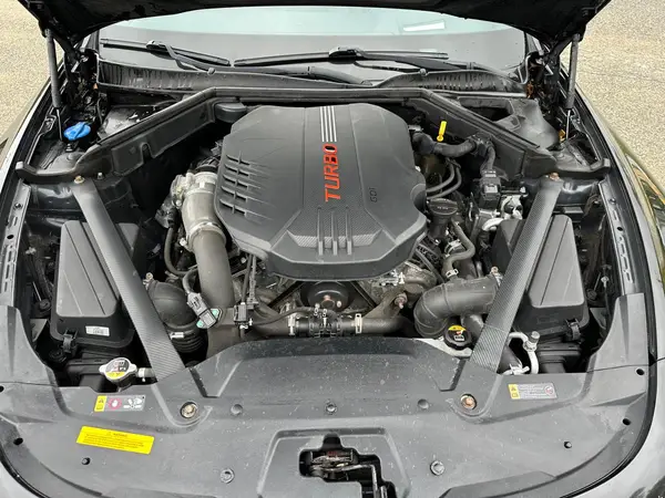 KNAE55LC1J6025365 2018 KIA STINGER - Image 8