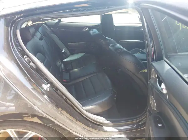 KNAE55LC1J6026760 2018 KIA STINGER - Image 8