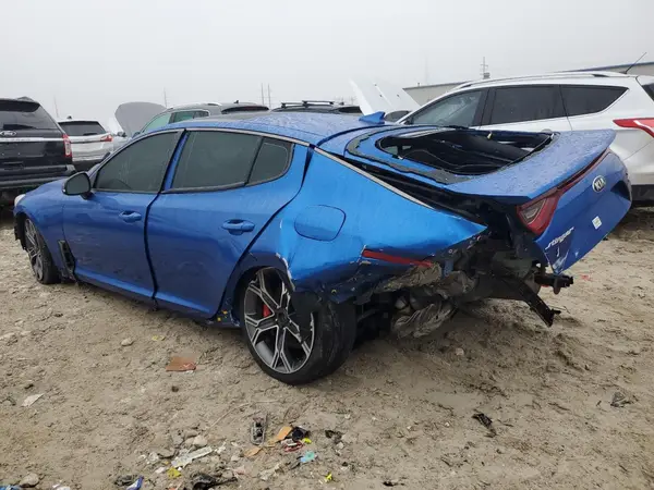 KNAE55LC1J6028704 2018 KIA STINGER - Image 2