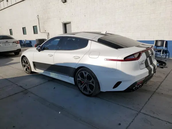 KNAE55LC1J6029965 2018 KIA STINGER - Image 2