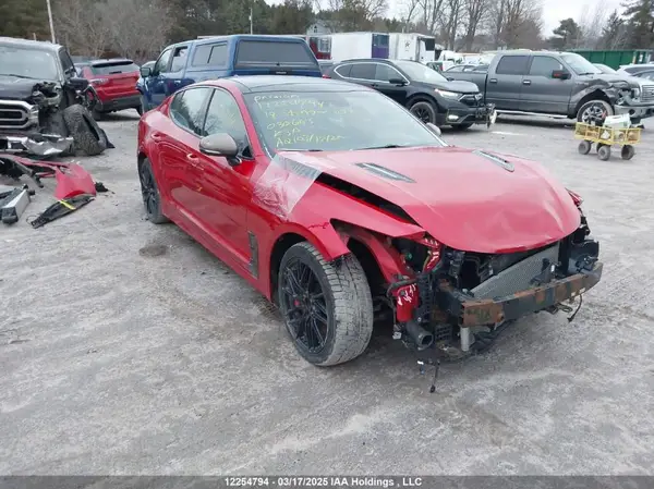 KNAE55LC1J6030663 2018 KIA STINGER - Image 1