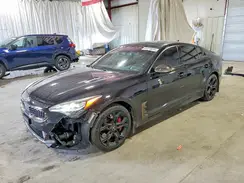 KNAE55LC1J6040285 2018 KIA STINGER
