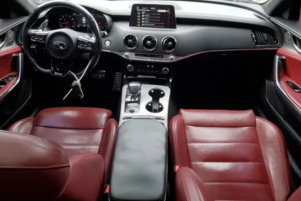 KNAE55LC1K6068363 2019 KIA STINGER - Image 8