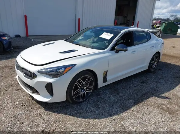 KNAE55LC1P6127435 2023 KIA STINGER - Image 2