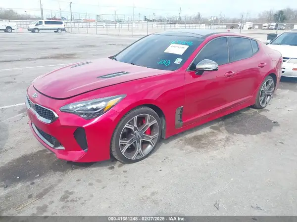 KNAE55LC2J6008719 2018 KIA STINGER - Image 2