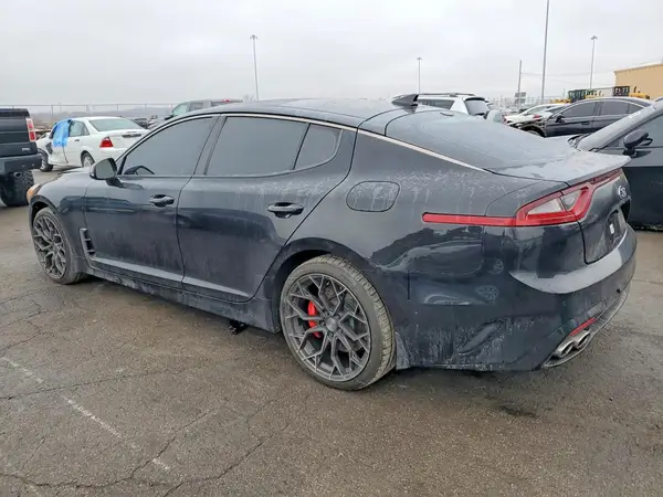 KNAE55LC2J6017209 2018 KIA STINGER - Image 2