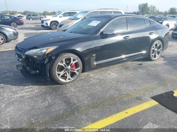KNAE55LC2J6018750 2018 KIA STINGER - Image 2