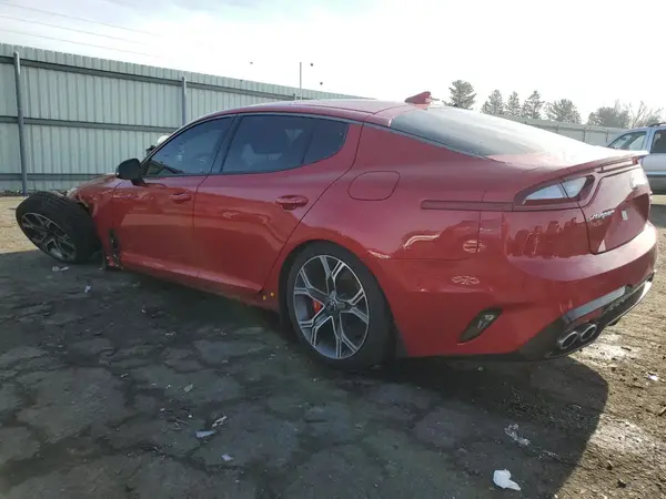 KNAE55LC2J6019090 2018 KIA STINGER - Image 2