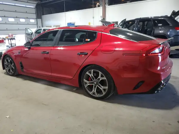 KNAE55LC2J6023415 2018 KIA STINGER - Image 2