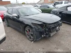 KNAE55LC2J6023561 2018 KIA STINGER