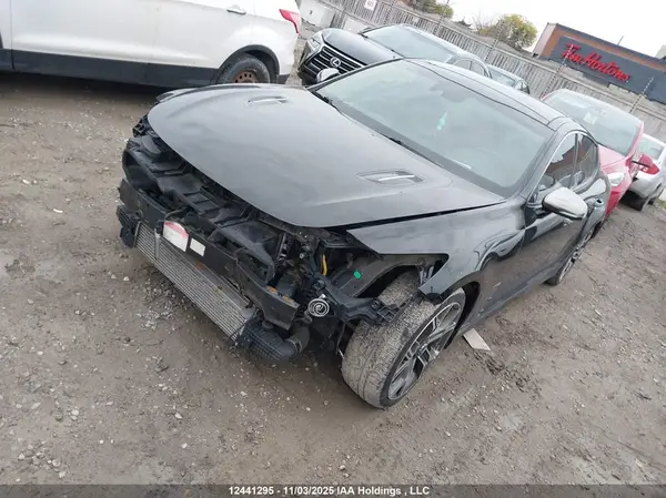 KNAE55LC2J6023561 2018 KIA STINGER - Image 2
