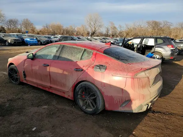 KNAE55LC2J6025553 2018 KIA STINGER - Image 2