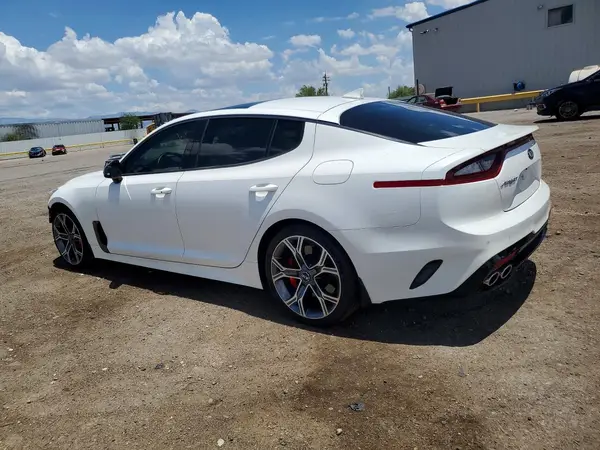 KNAE55LC2J6035113 2018 KIA STINGER - Image 2