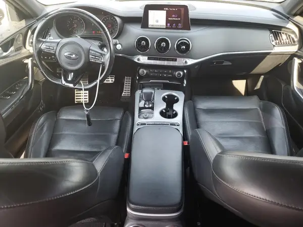 KNAE55LC2K6051832 2019 KIA STINGER - Image 8