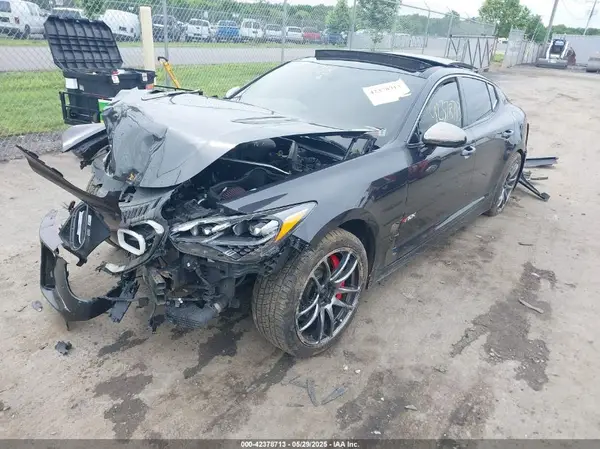 KNAE55LC2K6056528 2019 KIA STINGER - Image 2