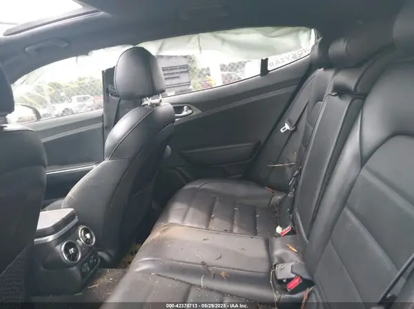 KNAE55LC2K6056528 2019 KIA STINGER - Image 8