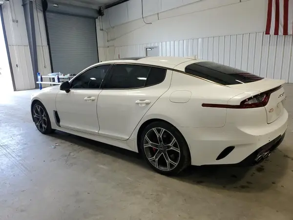 KNAE55LC2K6068081 2019 KIA STINGER - Image 2