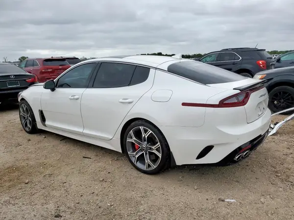 KNAE55LC2K6068100 2019 KIA STINGER - Image 2