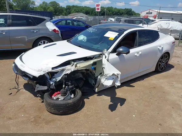 KNAE55LC2N6100242 2022 KIA STINGER - Image 2