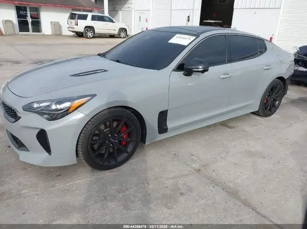 KNAE55LC2P6128433 2023 KIA STINGER - Image 2