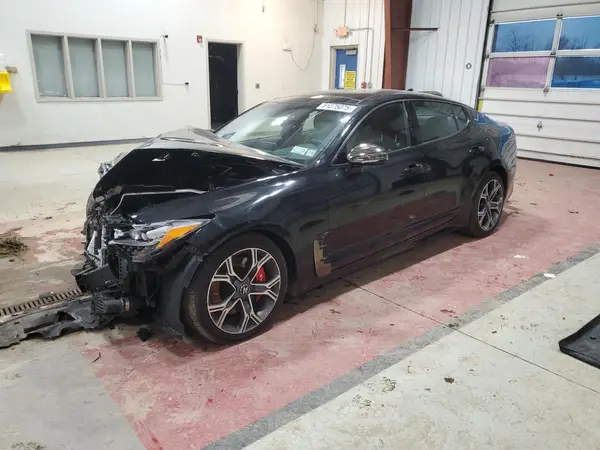 KNAE55LC3J6015694 2018 KIA STINGER - Image 1