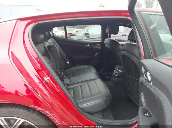 KNAE55LC3J6017817 2018 KIA STINGER - Image 8