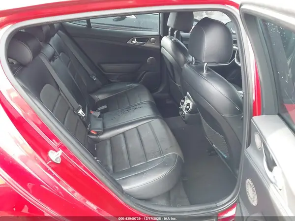 KNAE55LC3J6019339 2018 KIA STINGER - Image 8